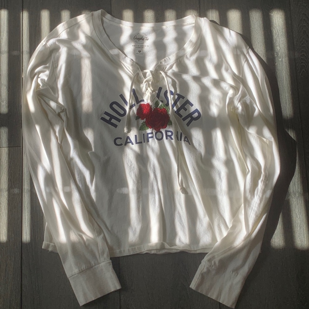Hollister Long Sleeve Crop